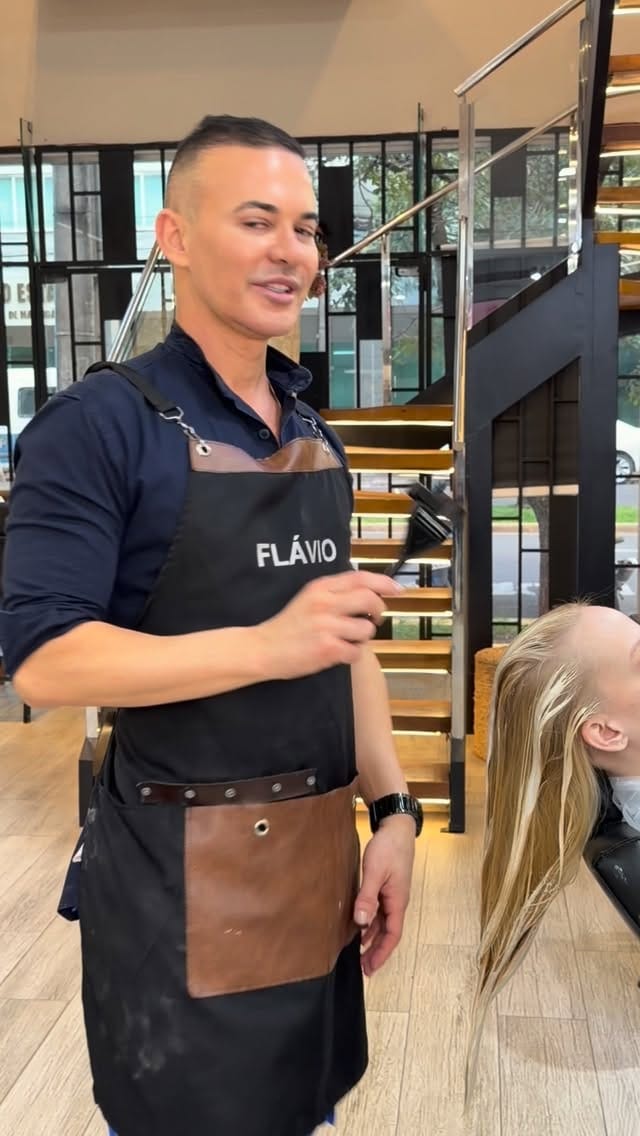 Post 7 by Paparazzi International Salon on Instagram (video)