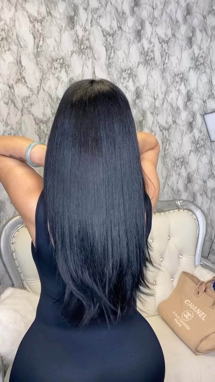 Post 8 by Emilys Beauty Salon on Instagram (video)