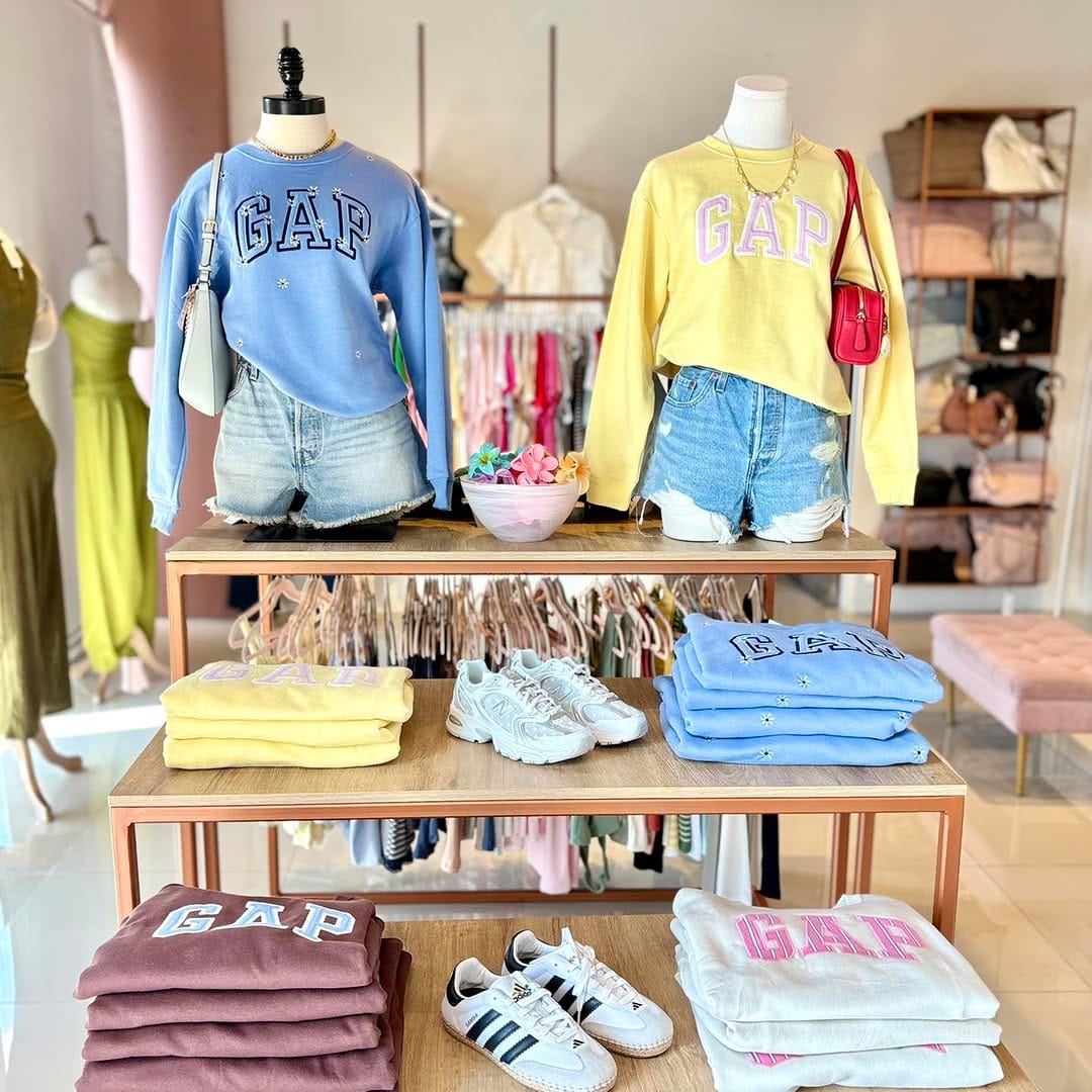 Post 3 by Luxx Avenue Boutique on Instagram (carousel)