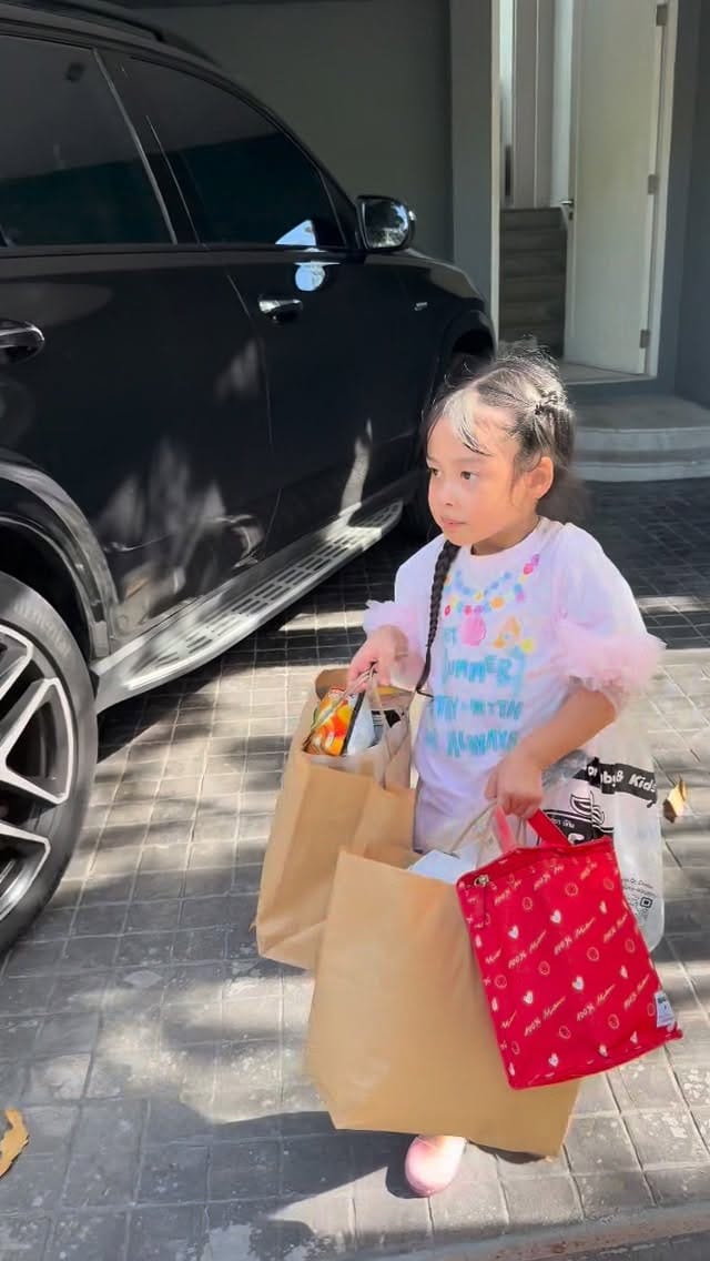 Post 2 by LeenatalieC on Instagram (video)