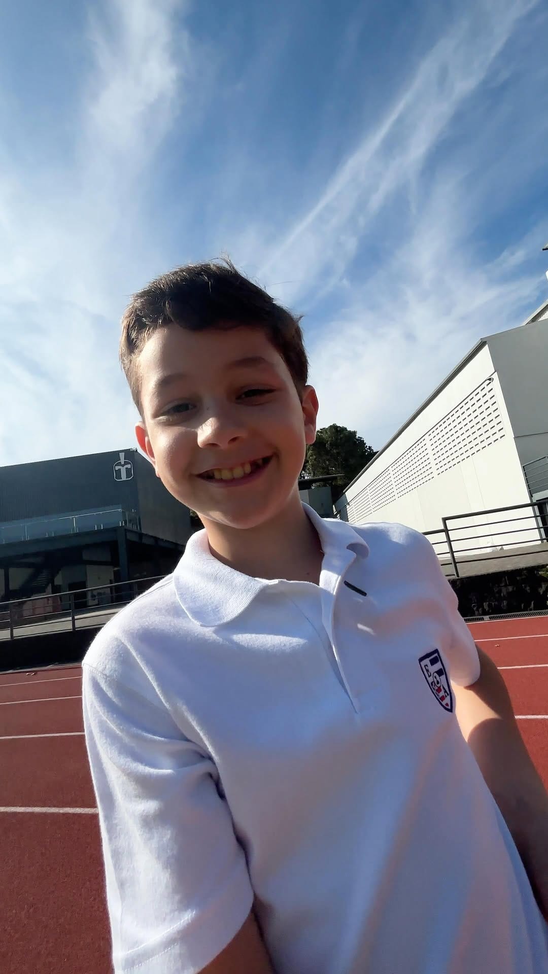 Post 10 by Escuela Americana on Instagram (video)