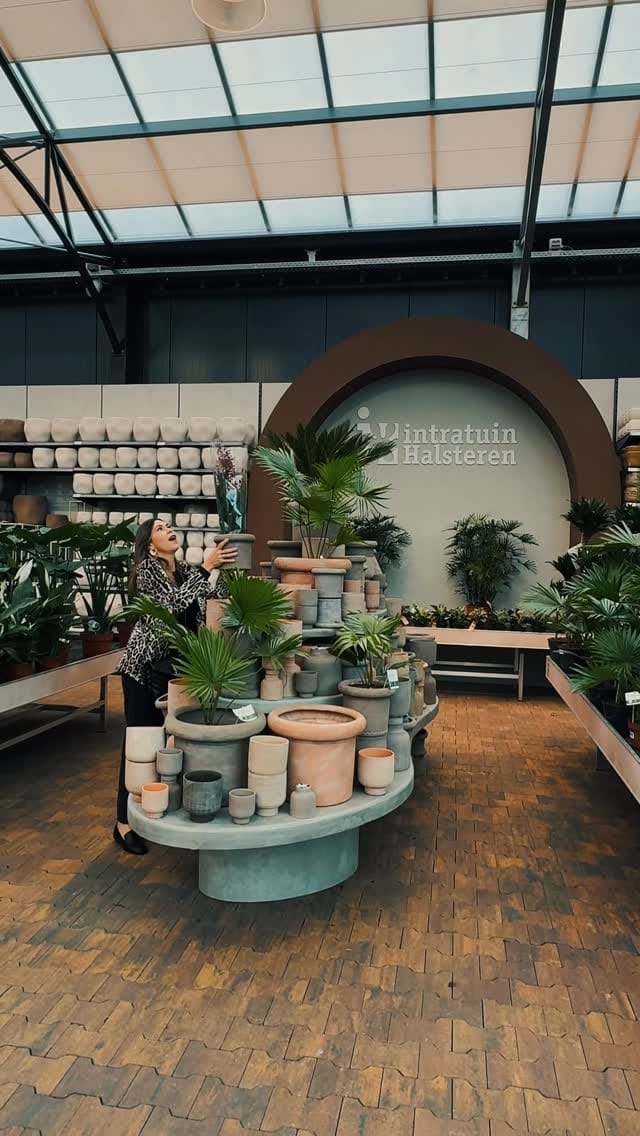 Post 6 by KATHERINNE RIBEIRO on Instagram (video)