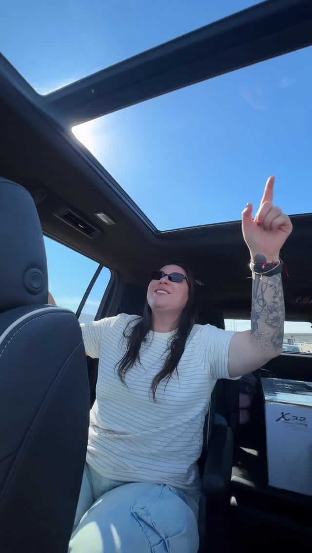 Post 9 by Camila Portela 🎙⚡️ on Instagram (video)