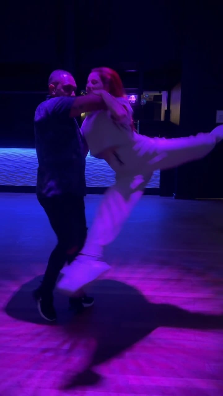 Post 10 by Kadu Pires and Larissa Thayane on Instagram (video)