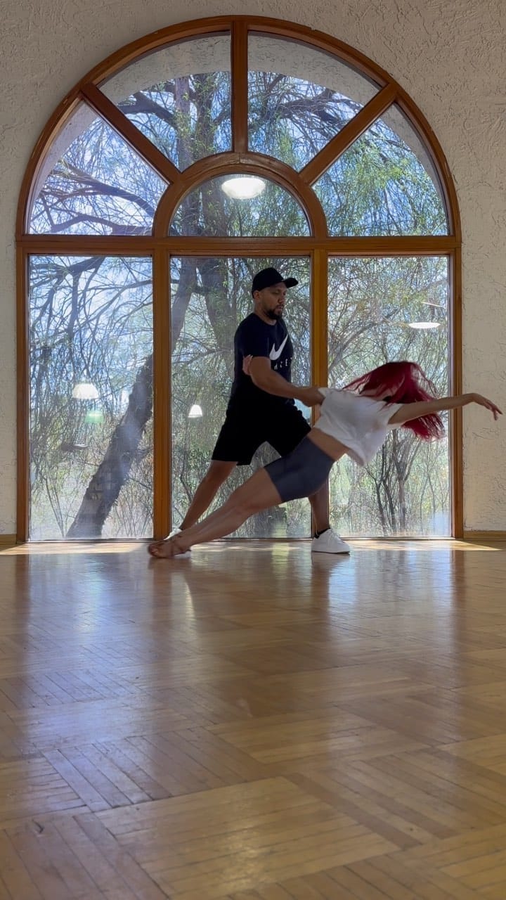 Post 9 by Larissa Thayane Frisbee on Instagram (video)