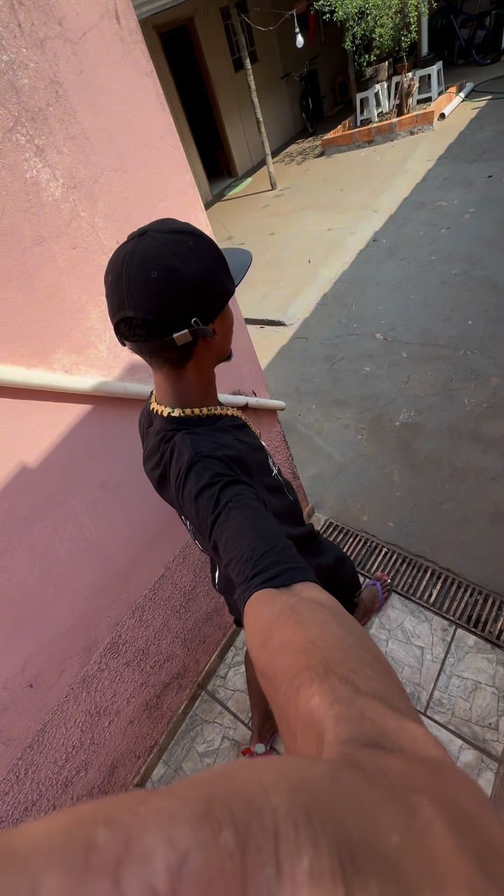 Post 9 by Gabriel Sena on Instagram (video)