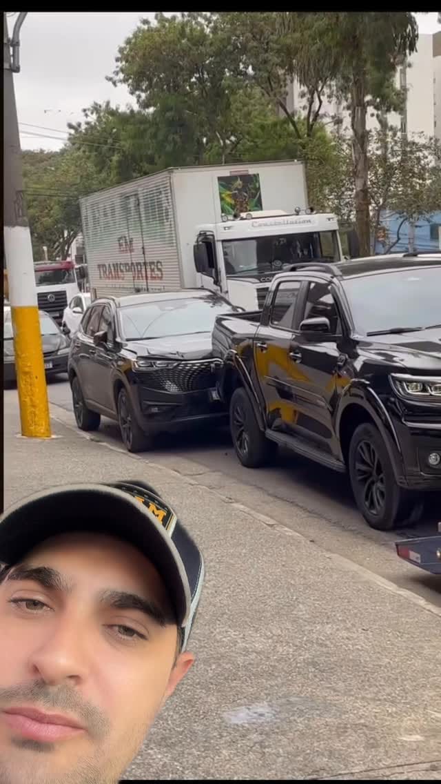 Post 3 by Ayslon Manhani on Instagram (video)