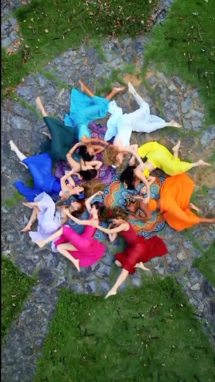 Post 10 by Fabi Jung on Instagram (video)