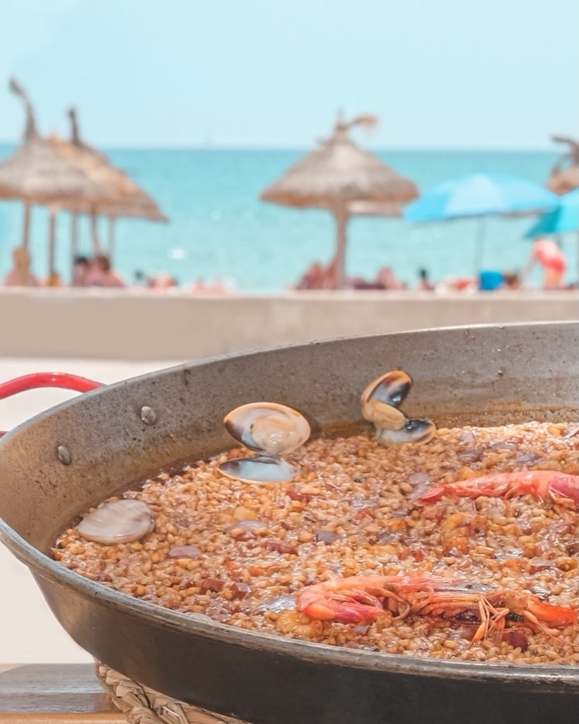 Post 7 by El Chiringuito Beach House - Playa de Palma on Instagram (carousel)