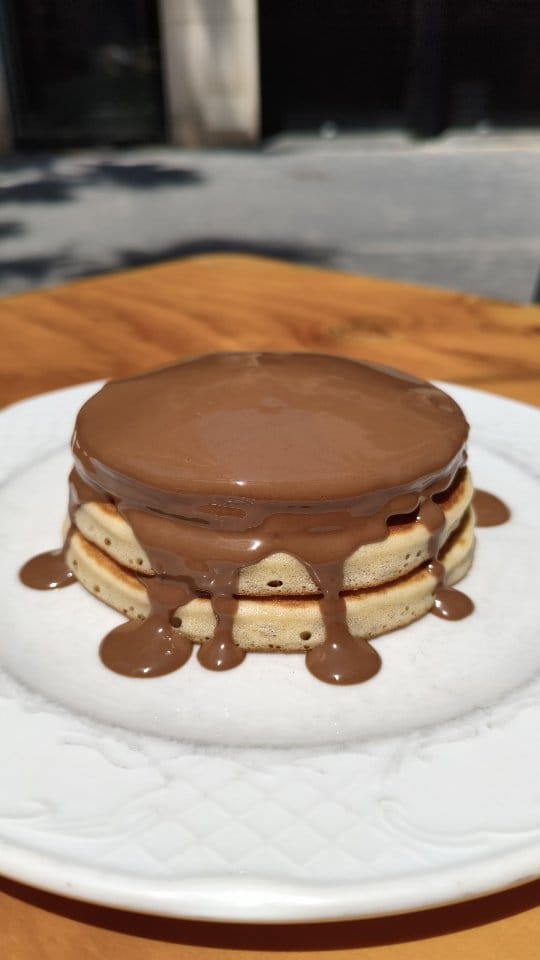 Post 1 by La Crème Creperie on Instagram (video)