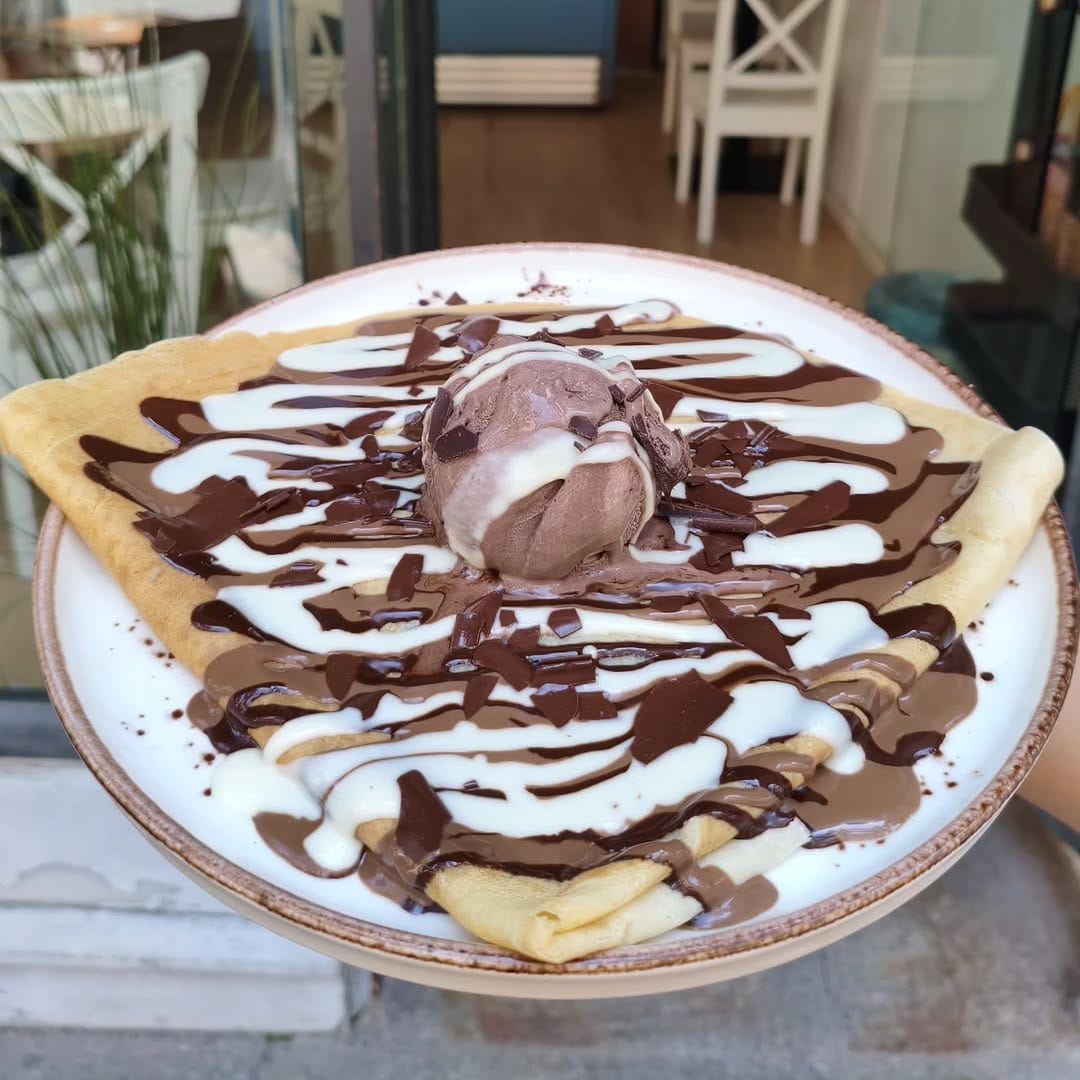 Post 2 by La Crème Creperie on Instagram (image)
