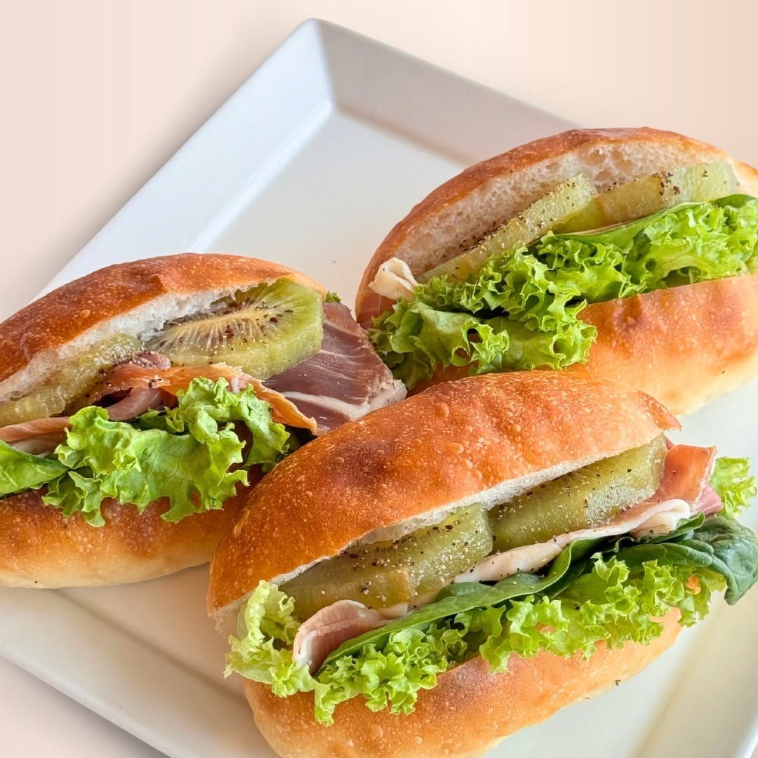 Post 10 by Kamome Bakery - Simply, Daily on Instagram (image)