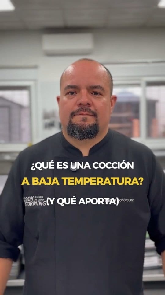 Post 7 by CookStorming | Escuela de Cocina on Instagram (video)