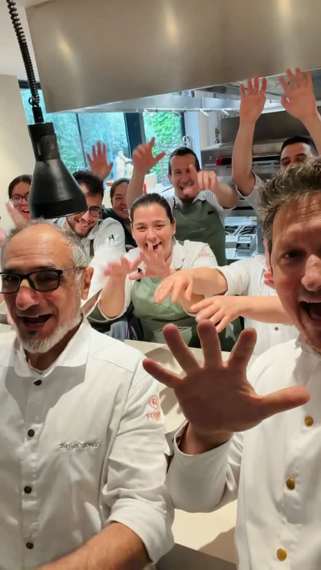 Post 7 by Kiko Moya on Instagram (video)