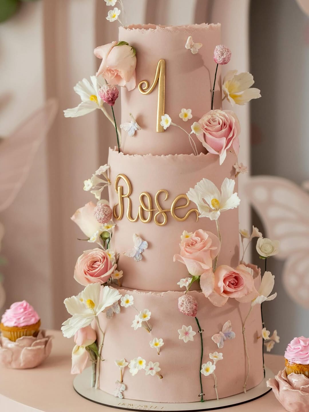 Post 8 by How Sweet 🍰🍥 on Instagram (carousel)