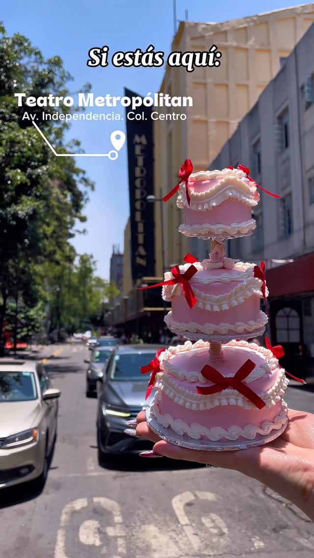 Post 8 by Pastelería La Miniatura on Instagram (video)