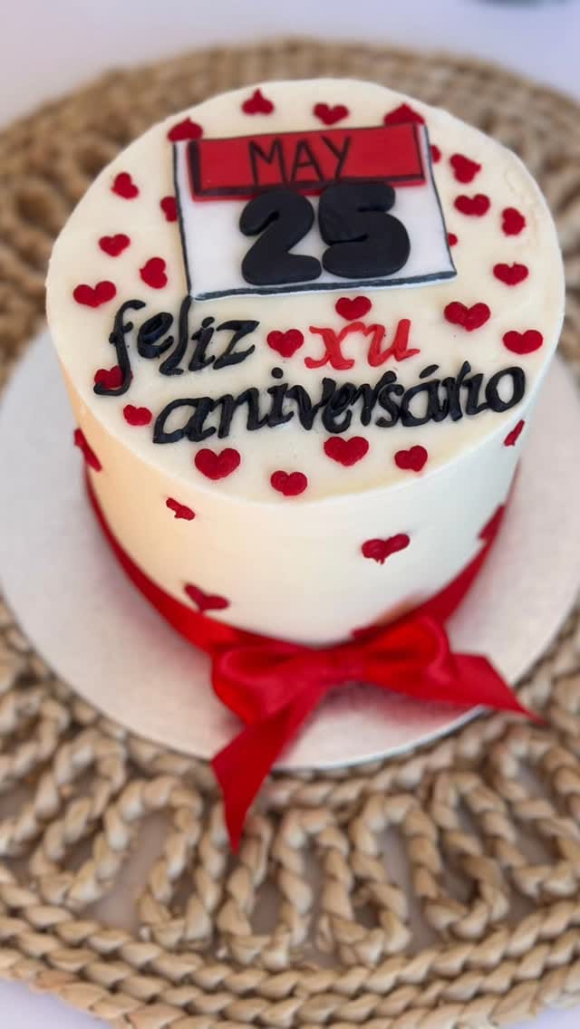 Post 6 by ValenPan Delicius Pan on Instagram (video)