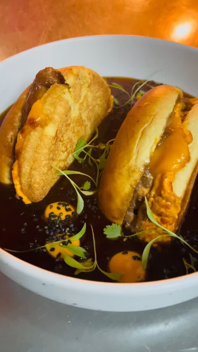 Post 2 by Restaurante | MATADOR on Instagram (video)