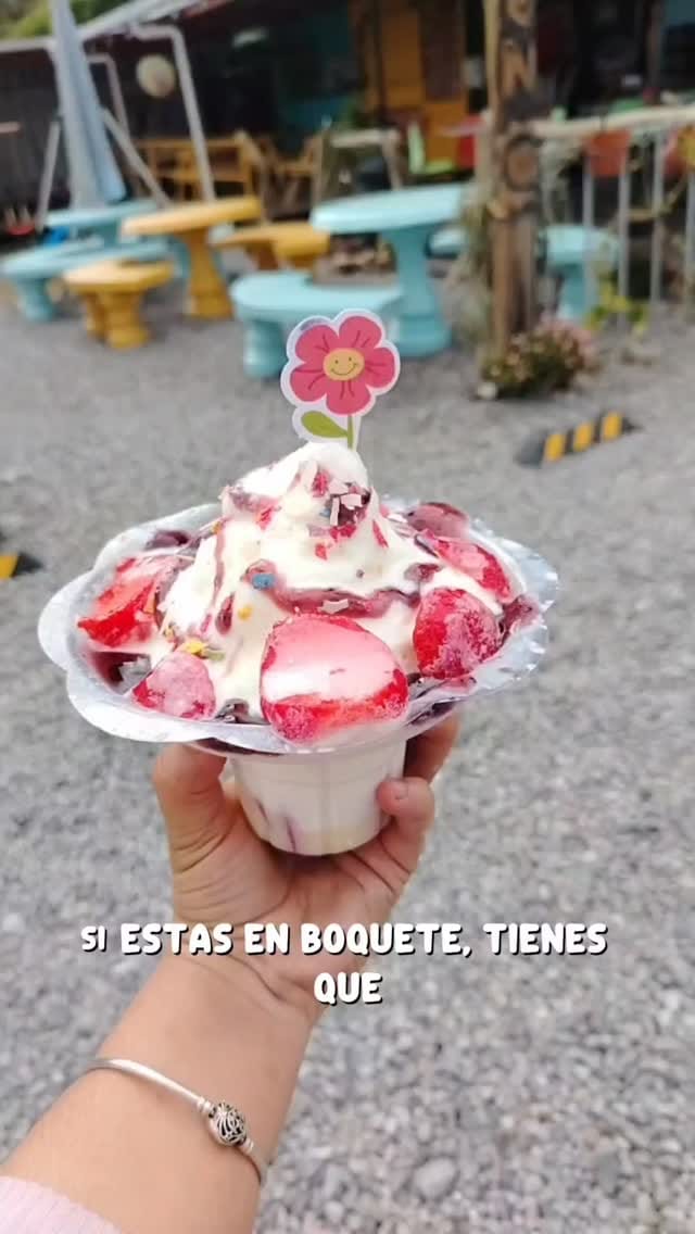 Post 7 by Patrón del Shawarma-Chiriquí on Instagram (video)