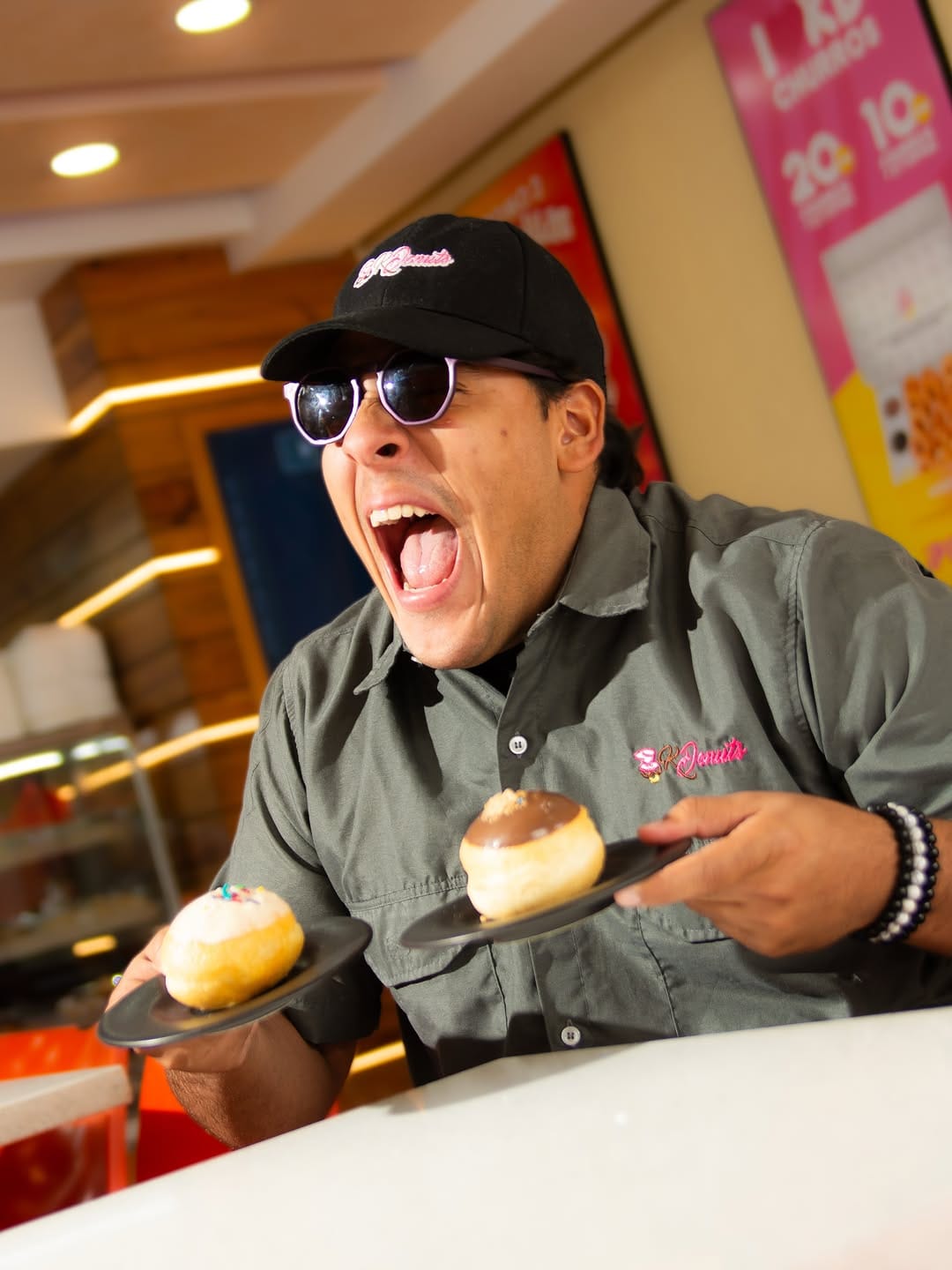 Post 1 by Krispy Donuts | Dulces - Tortas y mucho más. on Instagram (carousel)
