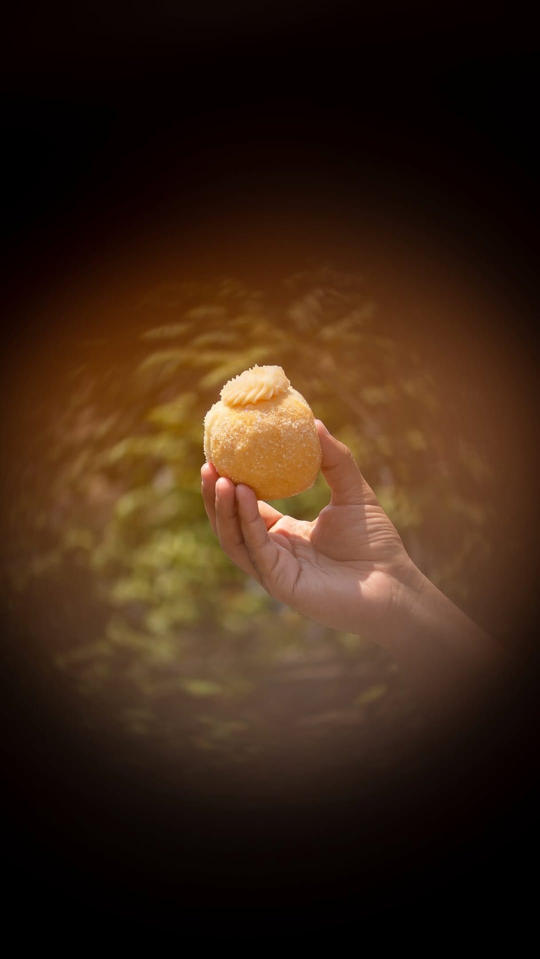 Post 6 by Krispy Donuts | Dulces - Tortas y mucho más. on Instagram (video)