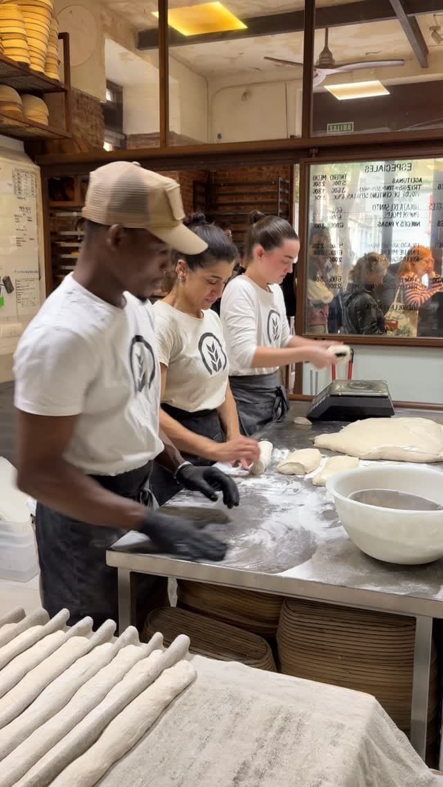 Post 5 by Obrador San Francisco on Instagram (video)
