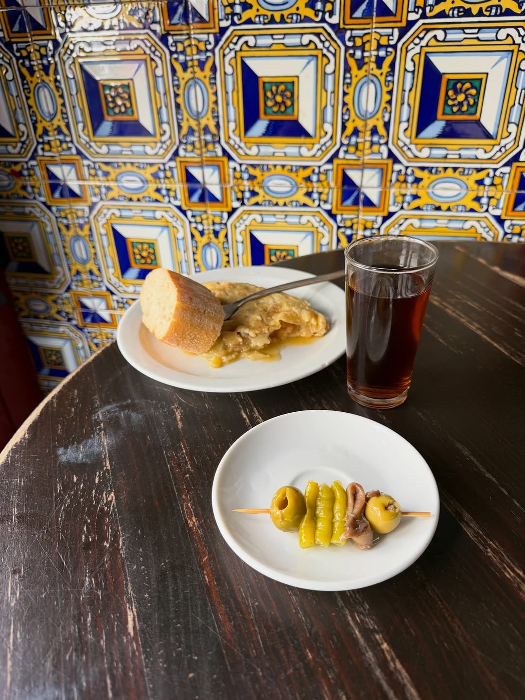 Post 3 by Bodega de la Ardosa - Malasaña on Instagram (image)