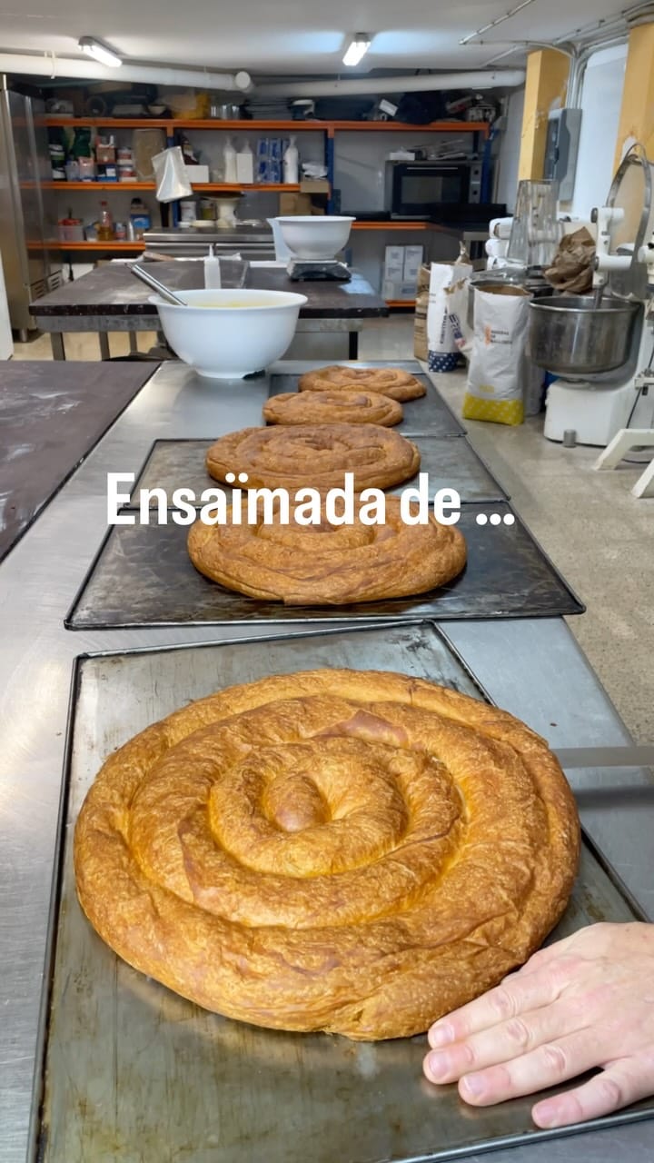 Post 4 by Forn Sant Francesc/ Mallorca on Instagram (video)