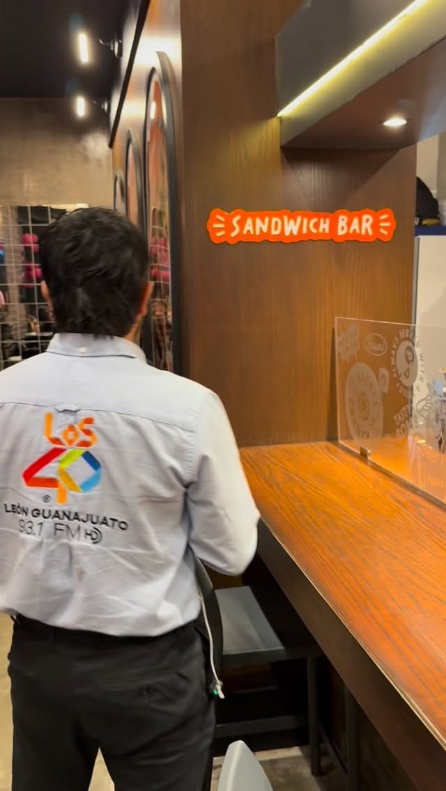 Post 1 by JOJO’s GARAGE HOT CHICKEN on Instagram (video)