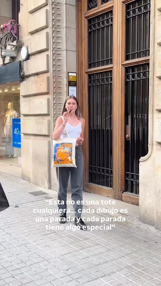 Post 8 by La Alcoba on Instagram (video)