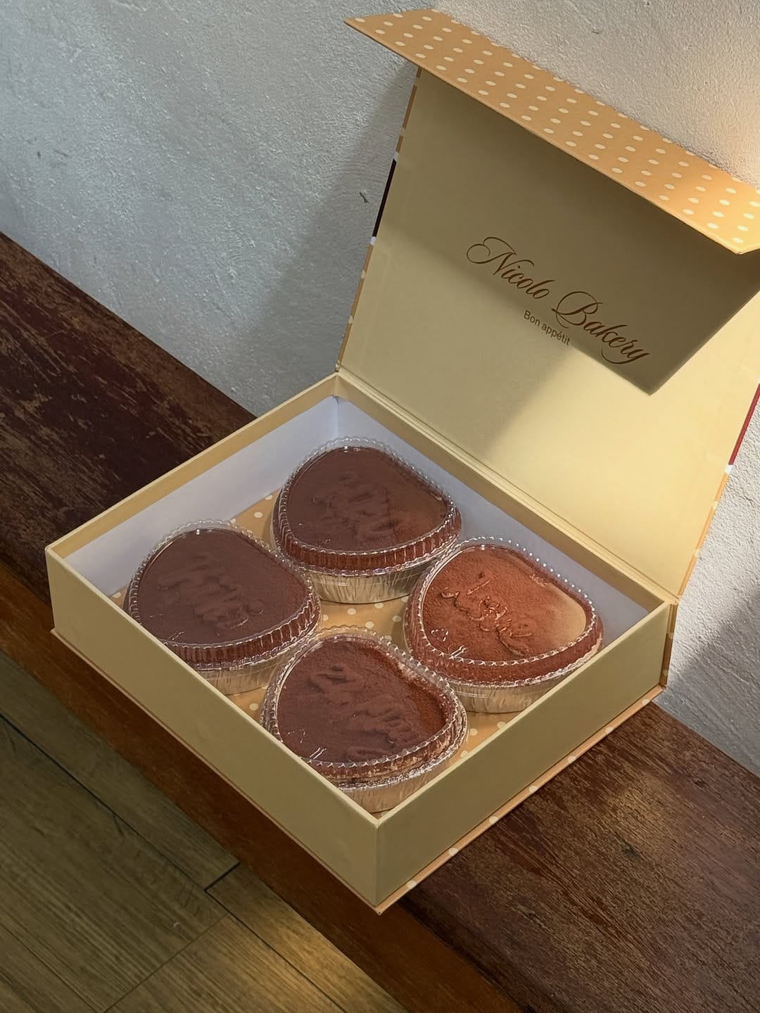 Post 8 by NICOLO BAKERY on Instagram (carousel)