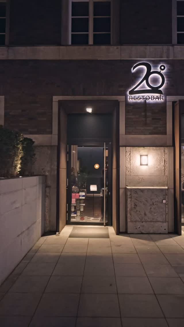 Post 10 by 20° RESTOBAR on Instagram (video)