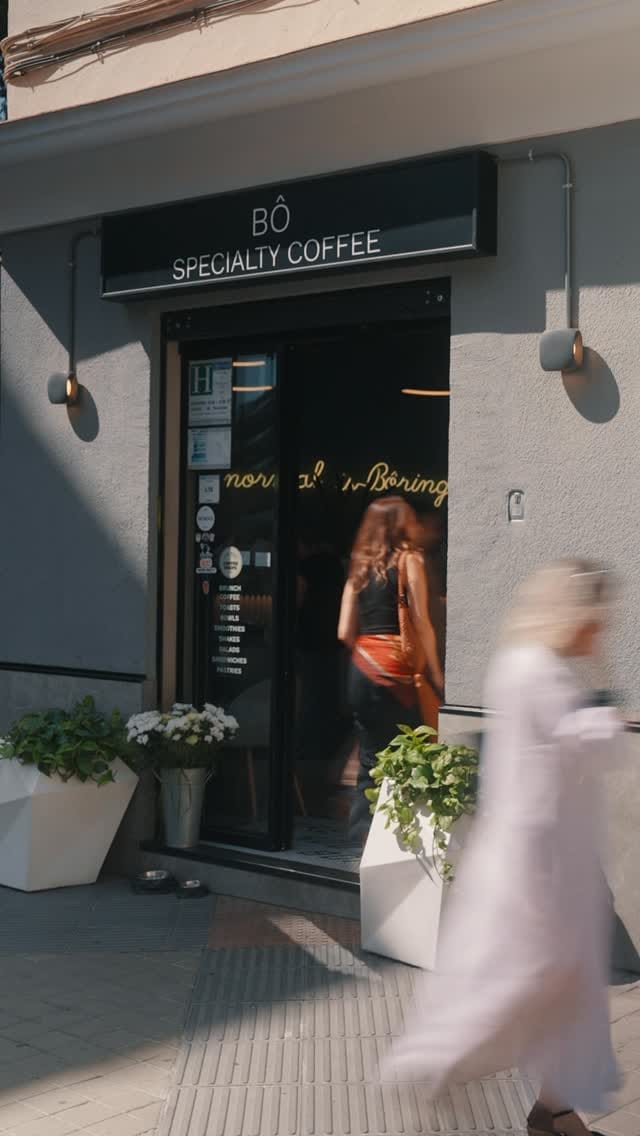 Post 10 by Bô Coffee Madrid on Instagram (video)