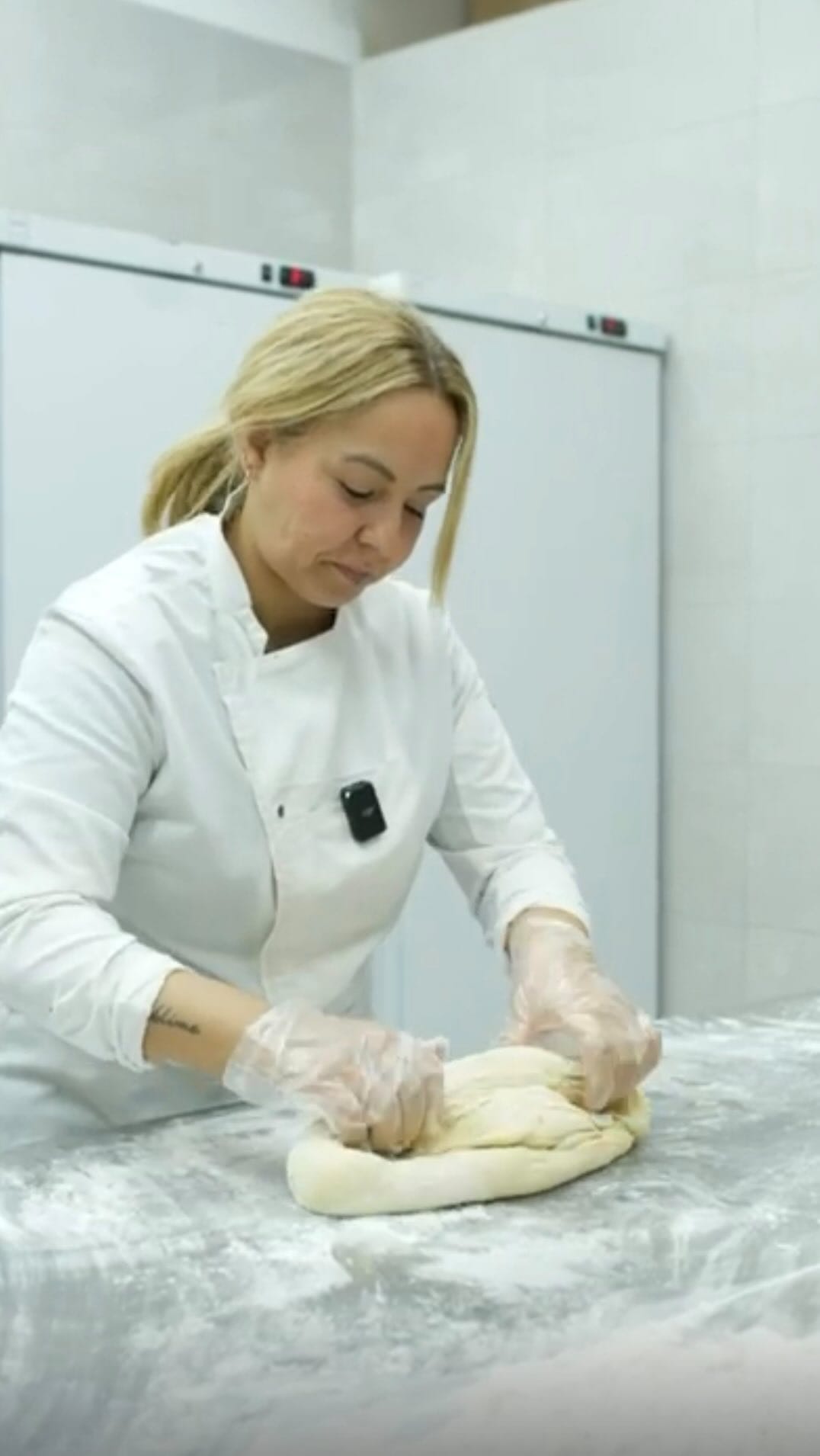 Post 9 by Sabrina Ciaffoni | Pastelería Artesanal on Instagram (video)