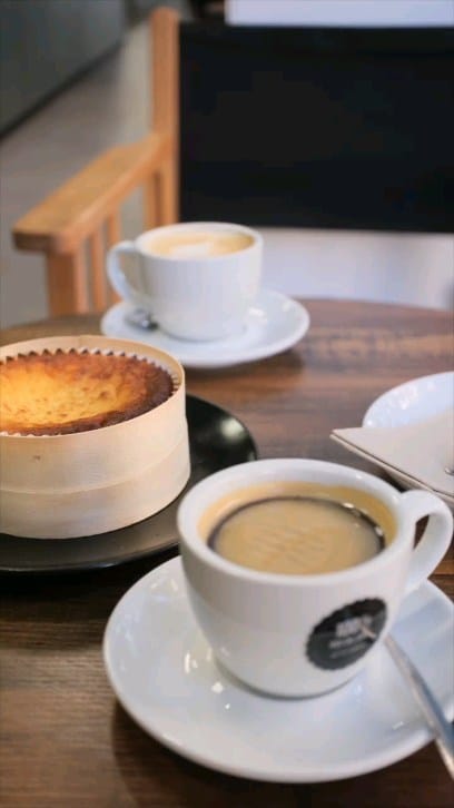 Post 8 by 100% Pan - Pastelería on Instagram (video)