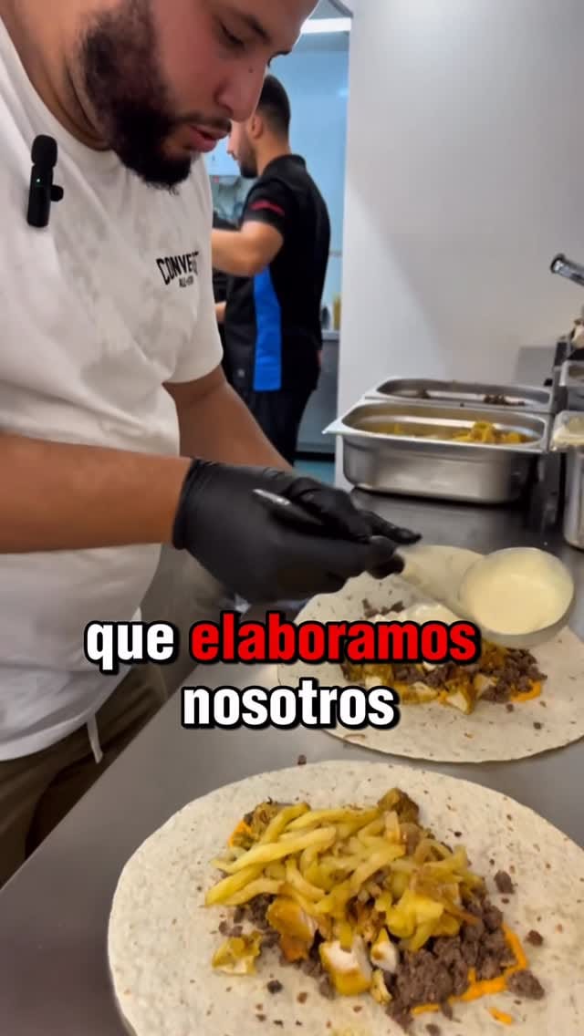 Post 7 by TACOS BILI on Instagram (video)