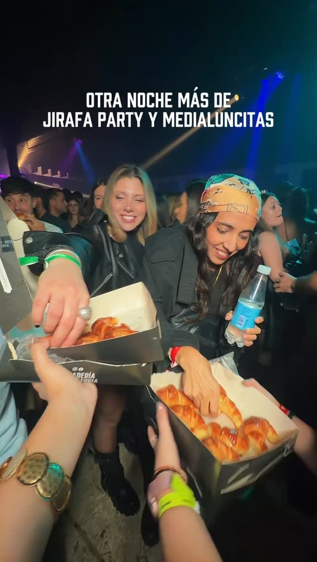 Post 6 by Panaderías Dos Banderas on Instagram (video)