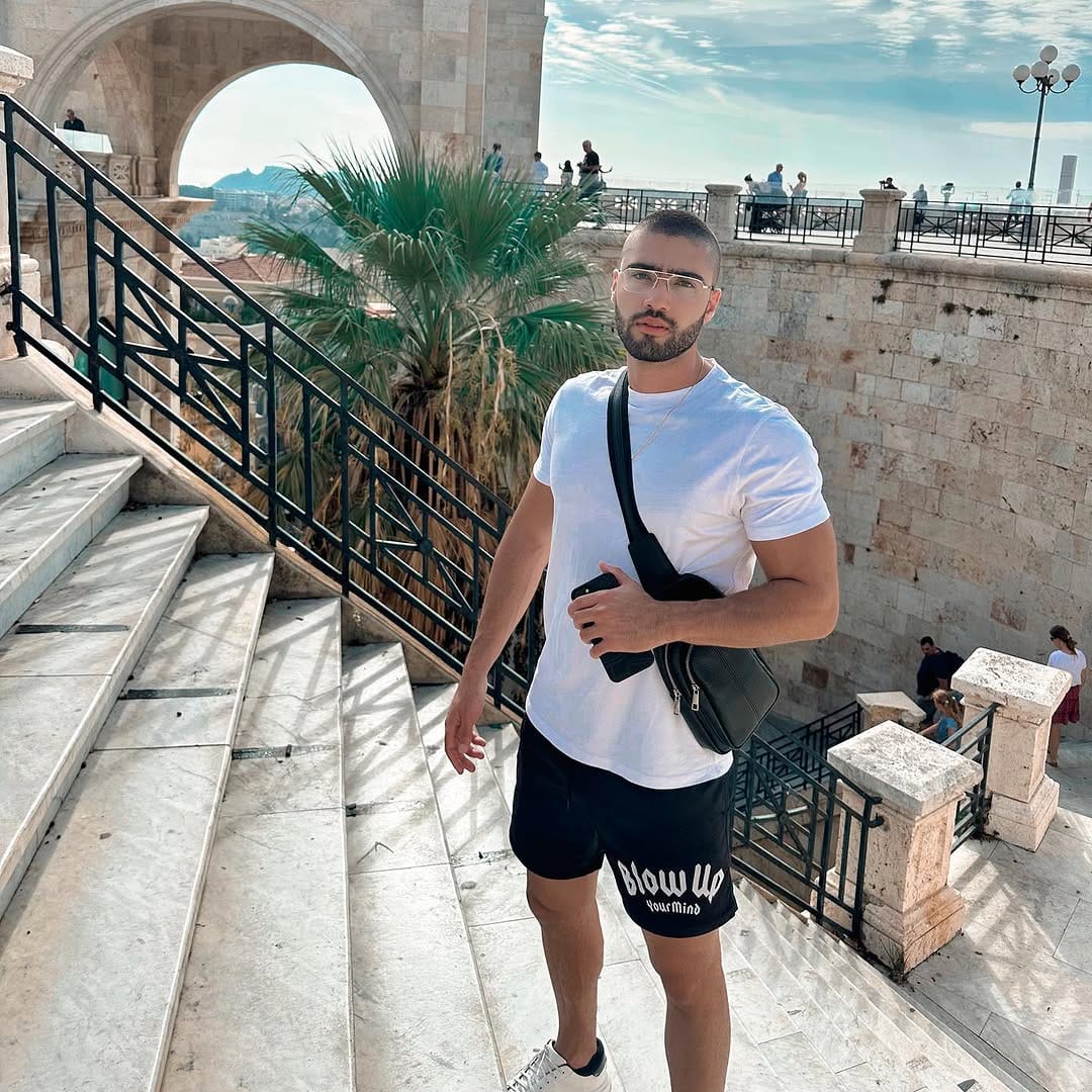 Post 9 by FEDERICO D’MARIA on Instagram (carousel)