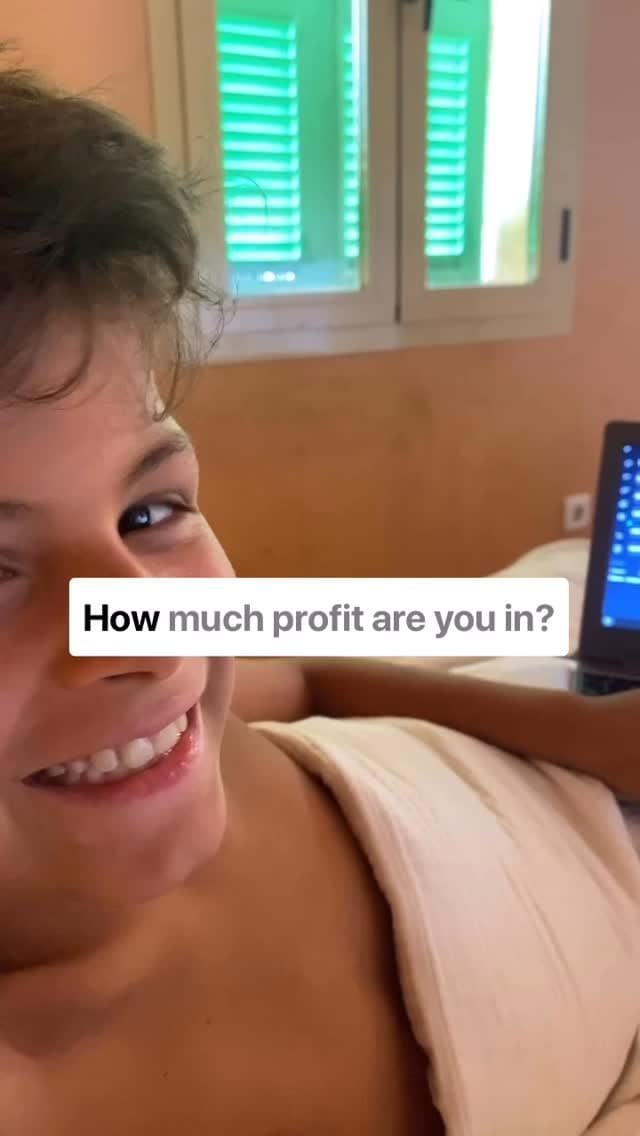 Post 8 by Lizzie Perrins on Instagram (video)