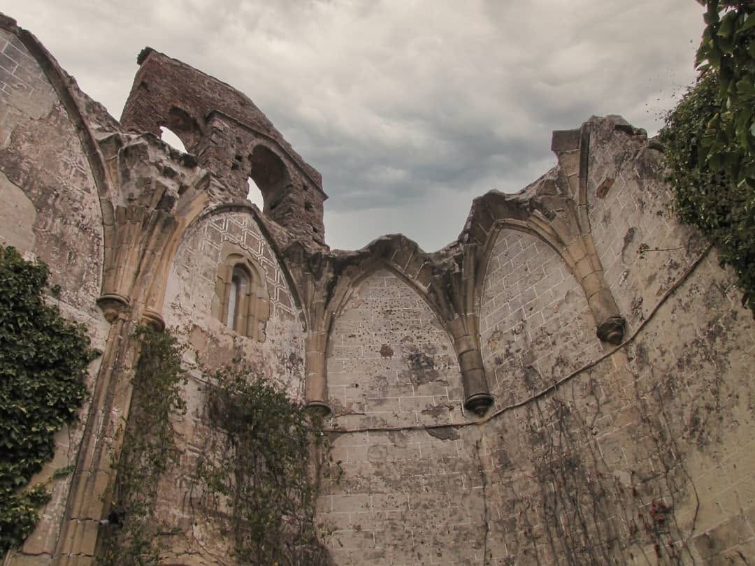 Post 10 by Arte en ruinas on Instagram (image)