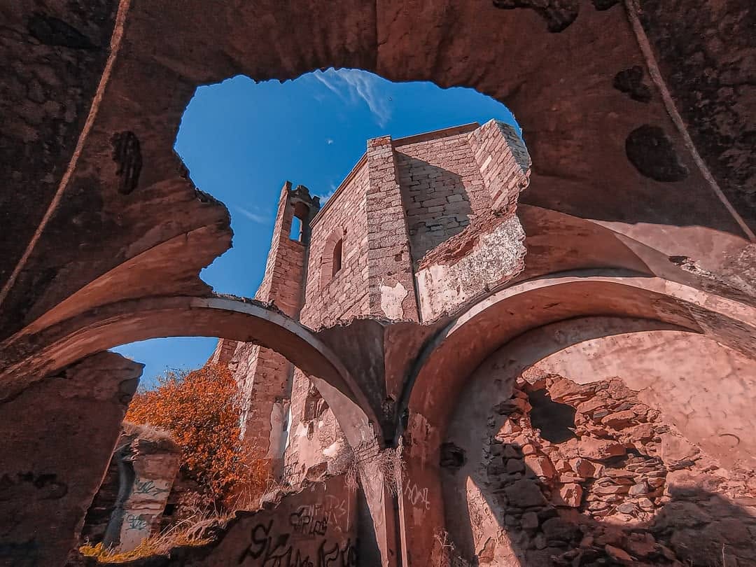 Post 9 by Arte en ruinas on Instagram (image)