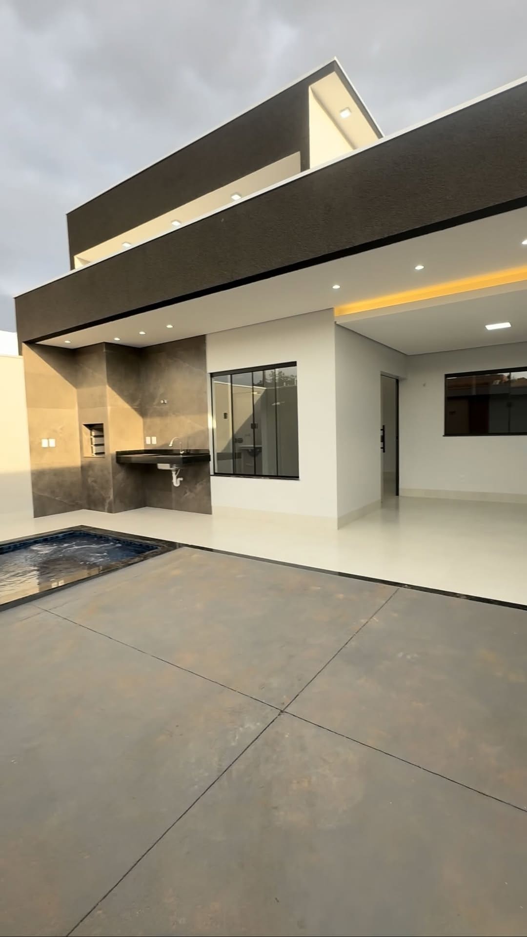 Post 10 by Brenda Pacheco on Instagram (video)