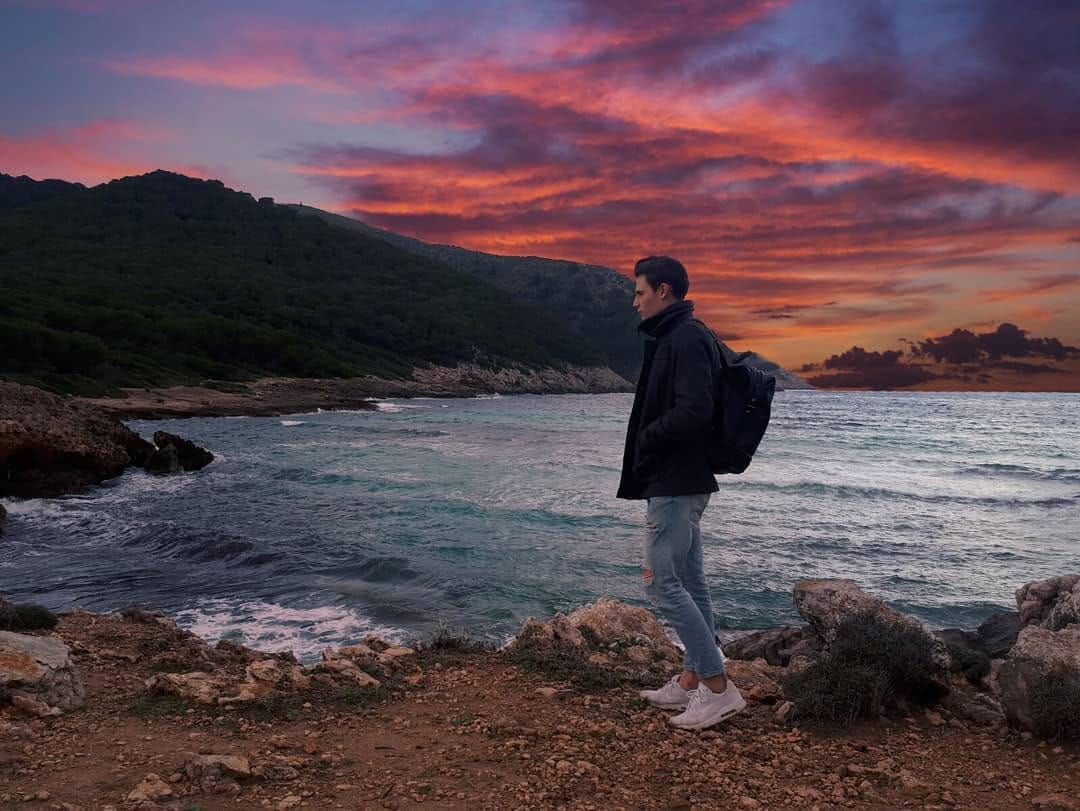 Post 6 by POL HERRERO on Instagram (image)