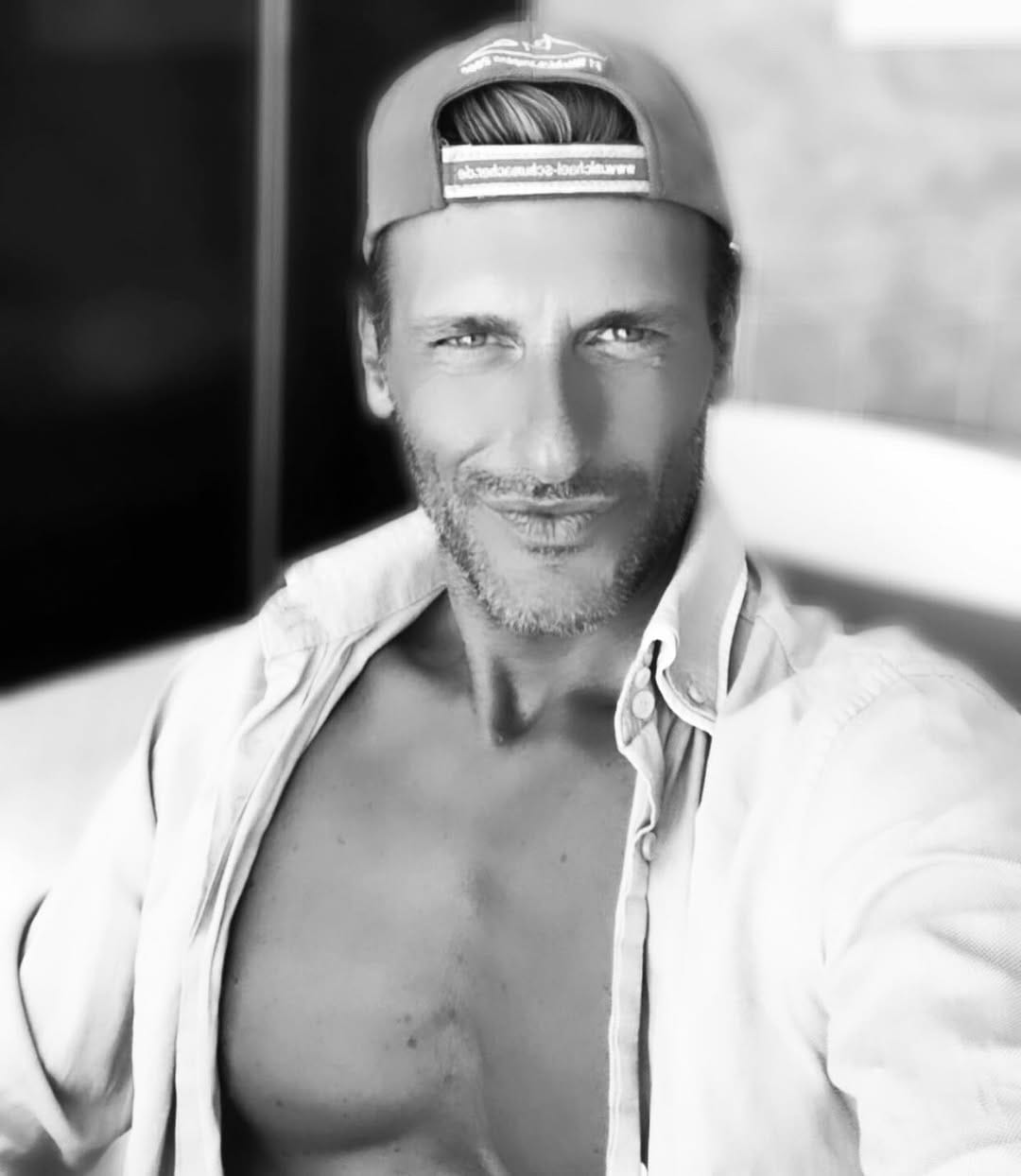 Post 7 by Fab Bale on Instagram (image)