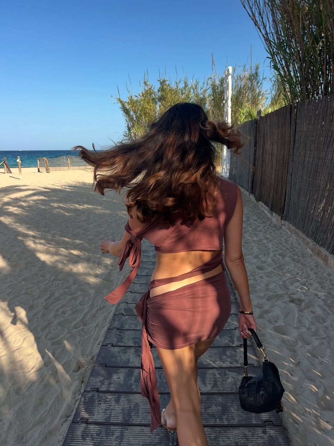 Post 9 by Amber Jenny Smart on Instagram (carousel)