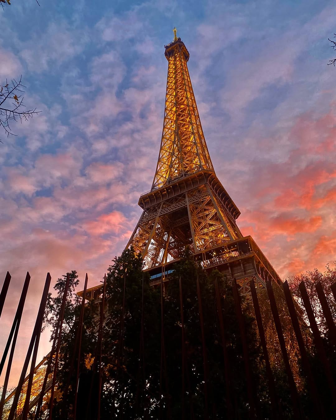 Post 8 by Sergio Navarro Tuesta on Instagram (carousel)