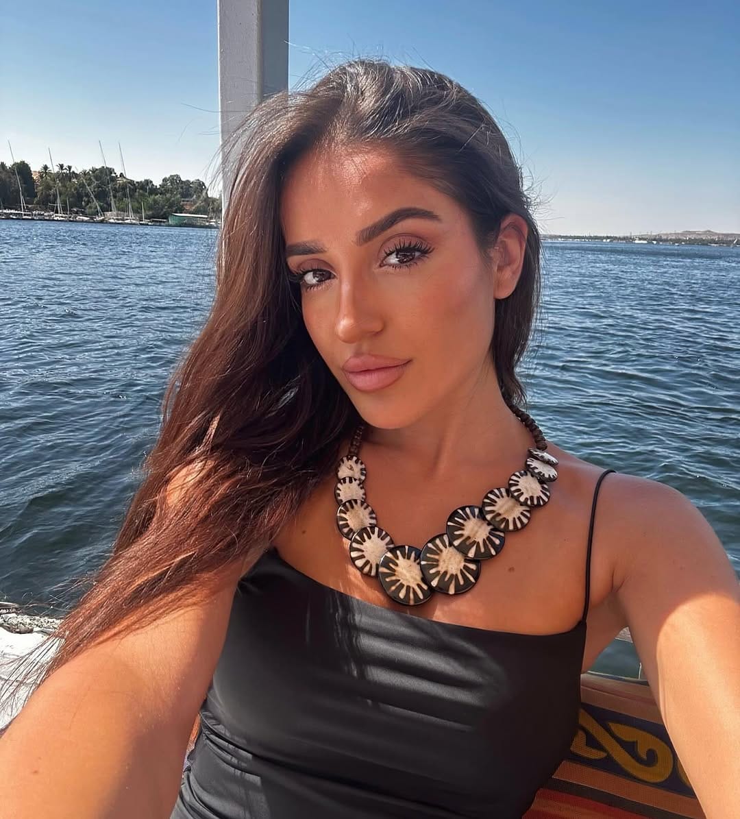 Post 5 by Victoria Manzaneque Acevedo on Instagram (carousel)