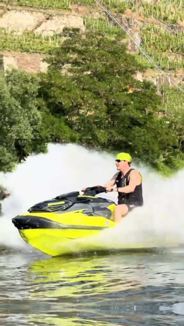 Post 7 by Christian Lindstedt on Instagram (video)
