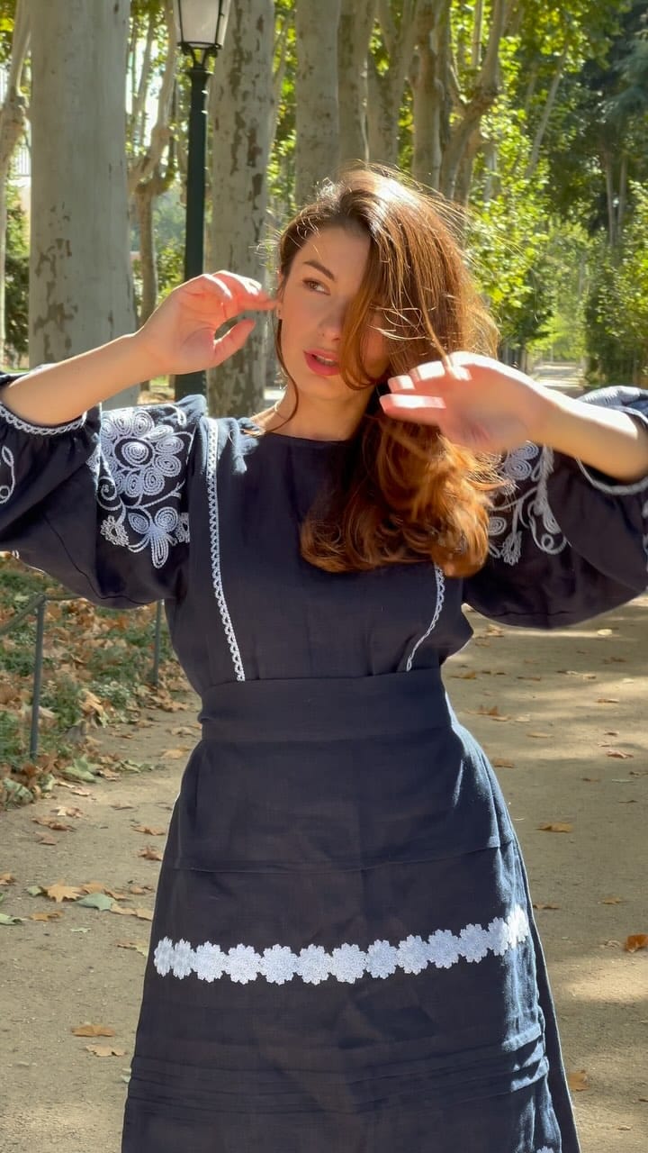 Post 6 by Iryna Borovyk on Instagram (video)