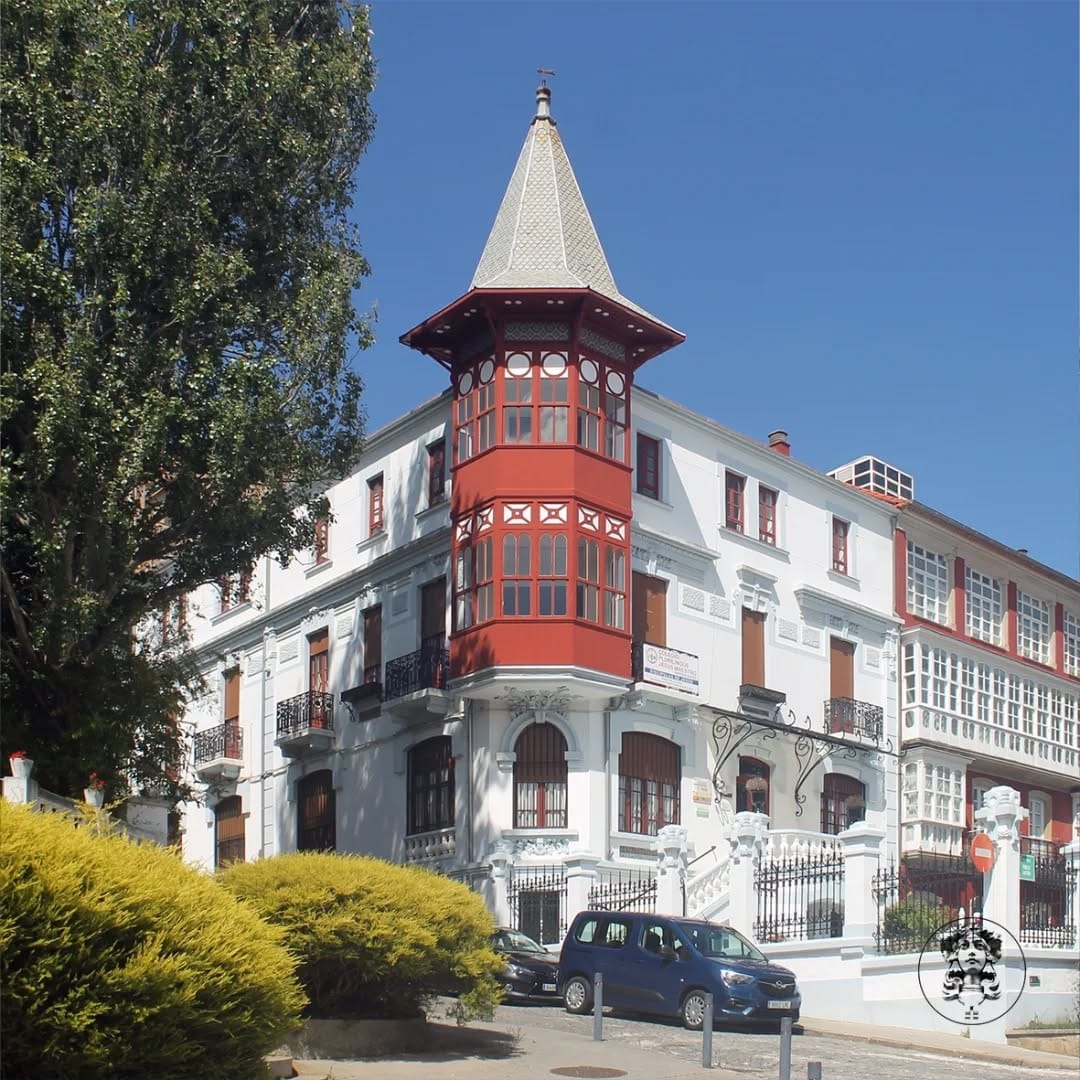 Post 8 by Art-Nouveau Coruña on Instagram (carousel)